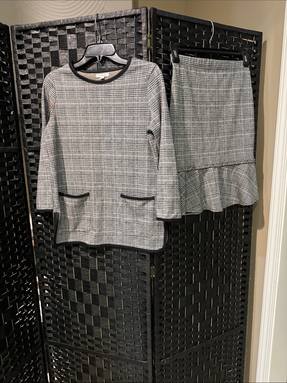 Max Studio Gray Plaid Long Sleeve Top and Skirt Set